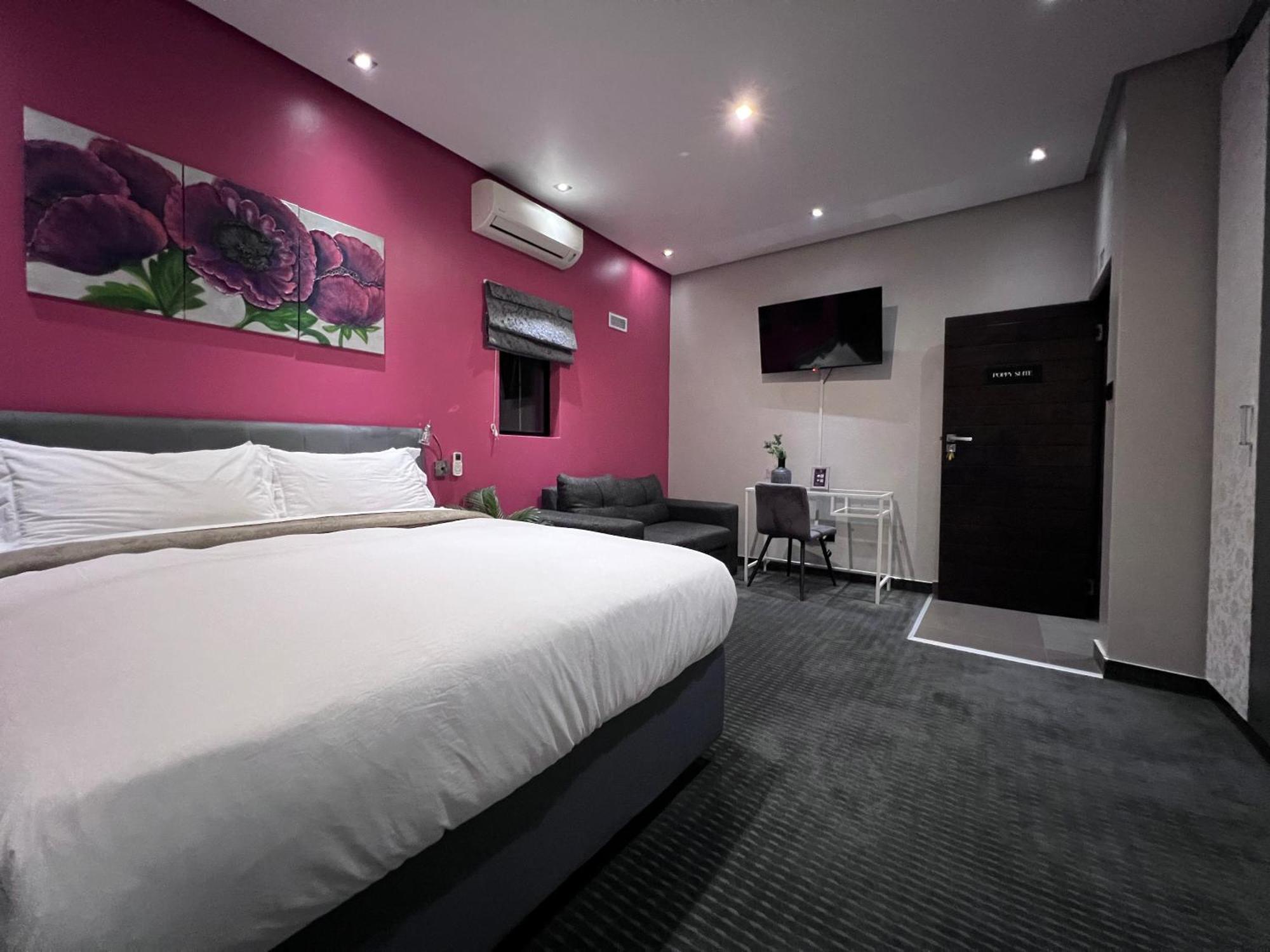 The Raz Bed and Breakfast Harrismith Exteriör bild