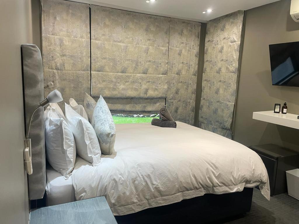 The Raz Bed and Breakfast Harrismith Exteriör bild